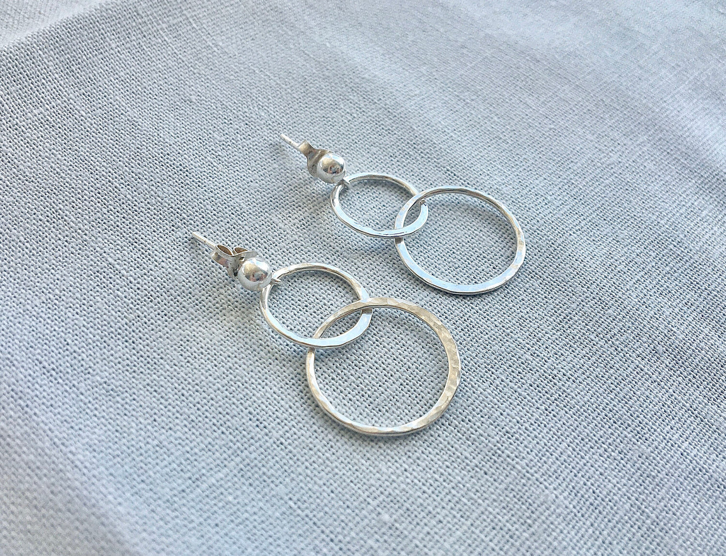 Silver Linked Double Circle Stud Earrings