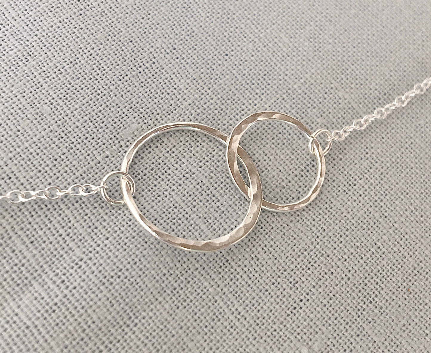 Silver Linked Double Circle Classic Necklace