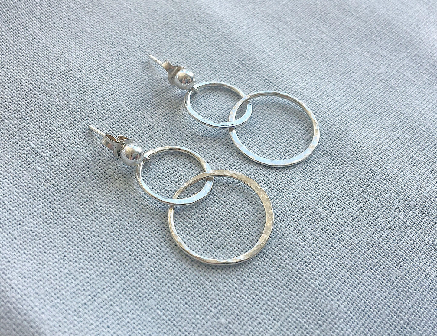 Silver Linked Double Circle Stud Earrings