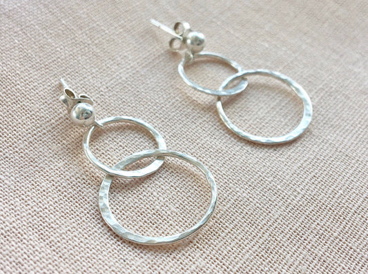 Silver Linked Double Circle Stud Earrings