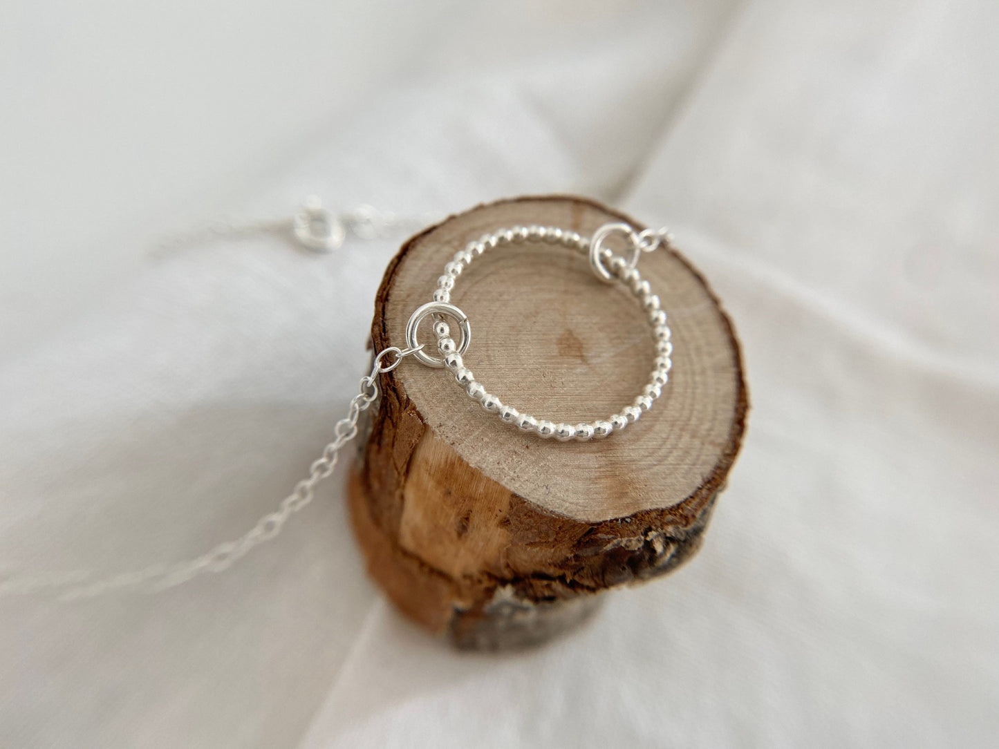 Sterling Silver Circle Necklace with Bead Effect