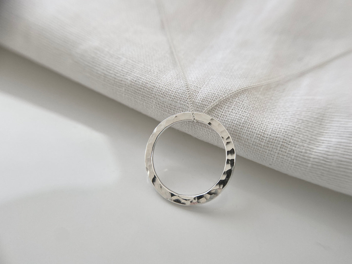 Everyday Sterling Silver Circle Layering Necklace (M)