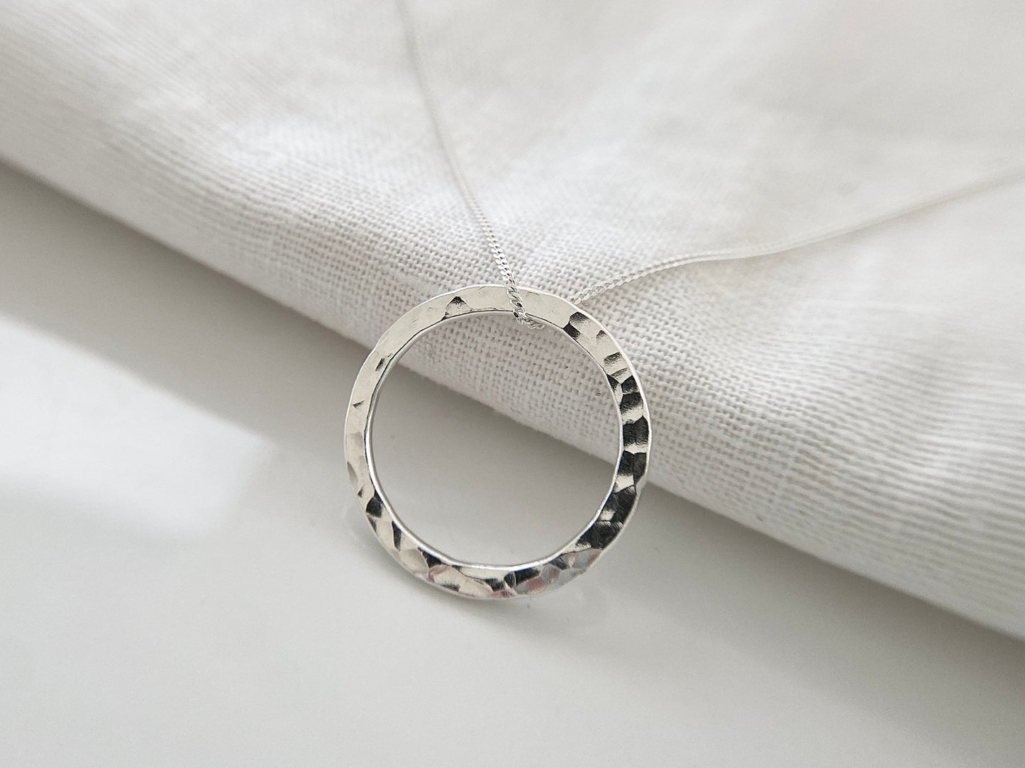 Everyday Sterling Silver Circle Layering Necklace (M)