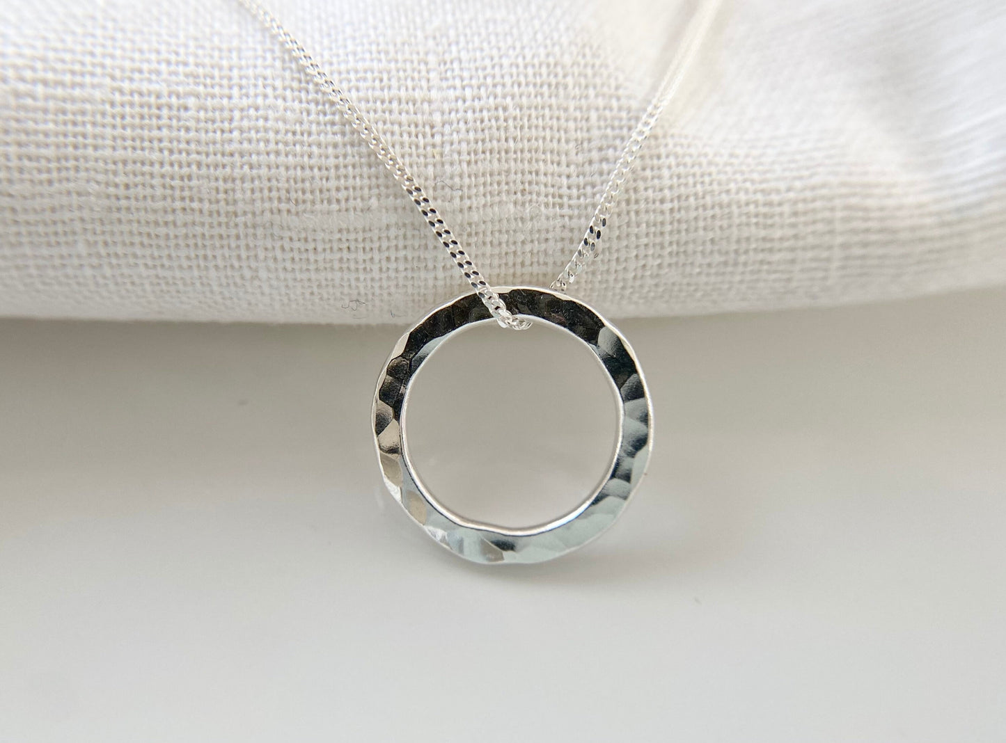 Simple Silver Circle Layering Necklace (S)