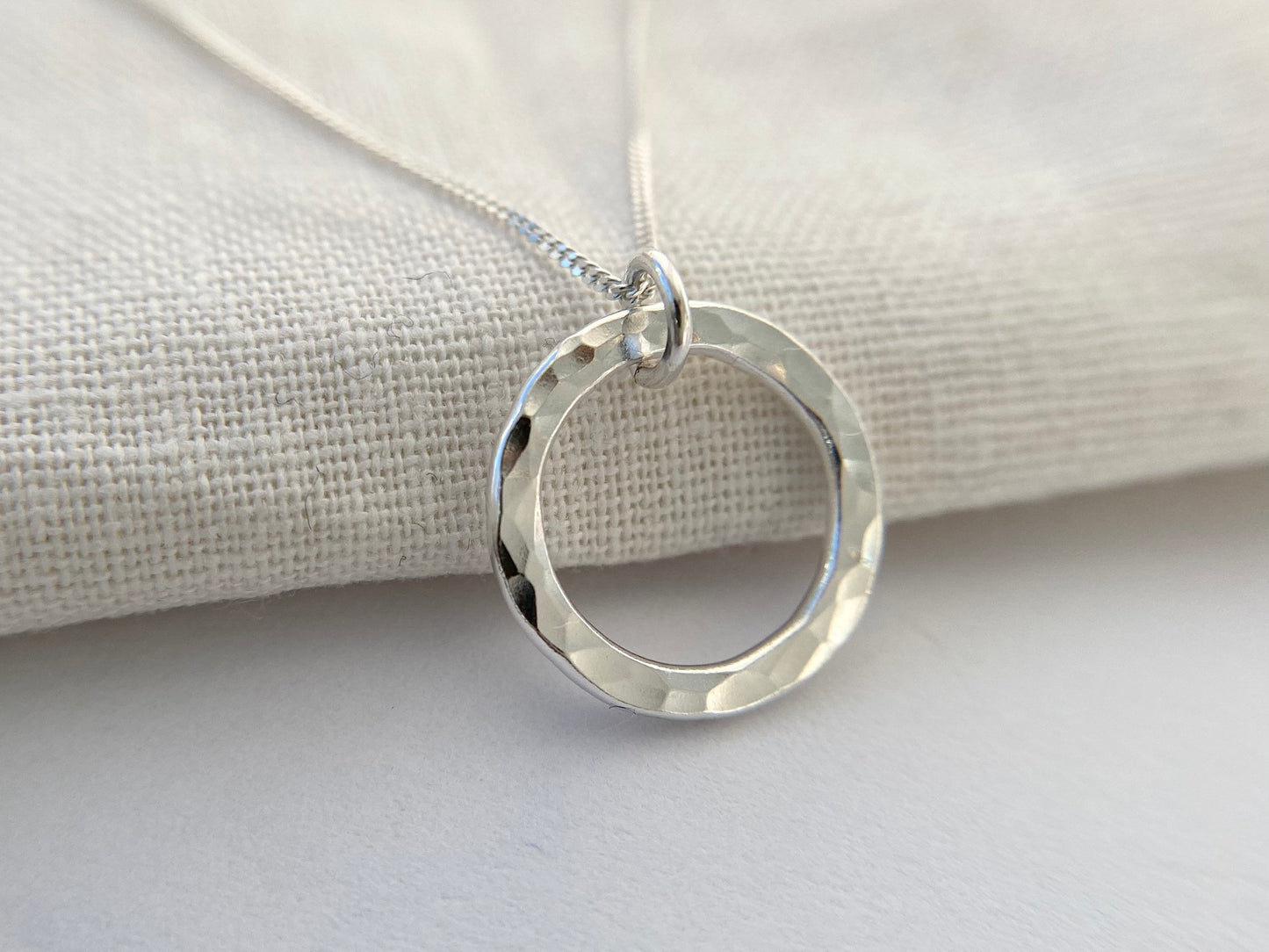 Everyday Sterling Silver Circle Pendant Necklace (S)