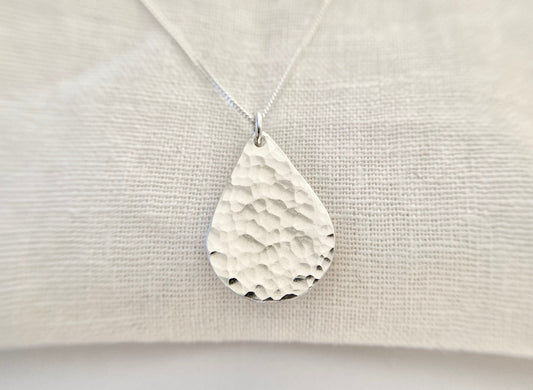 Silver Teardrop Pendant Necklace