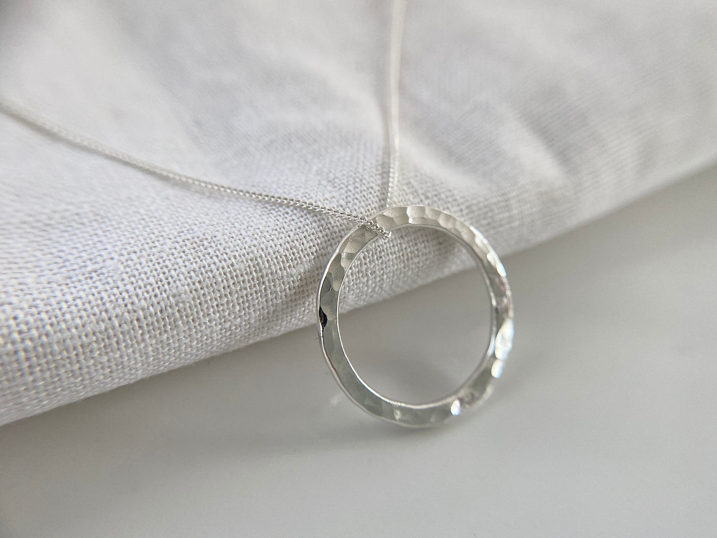 Everyday Sterling Silver Circle Layering Necklace (M)