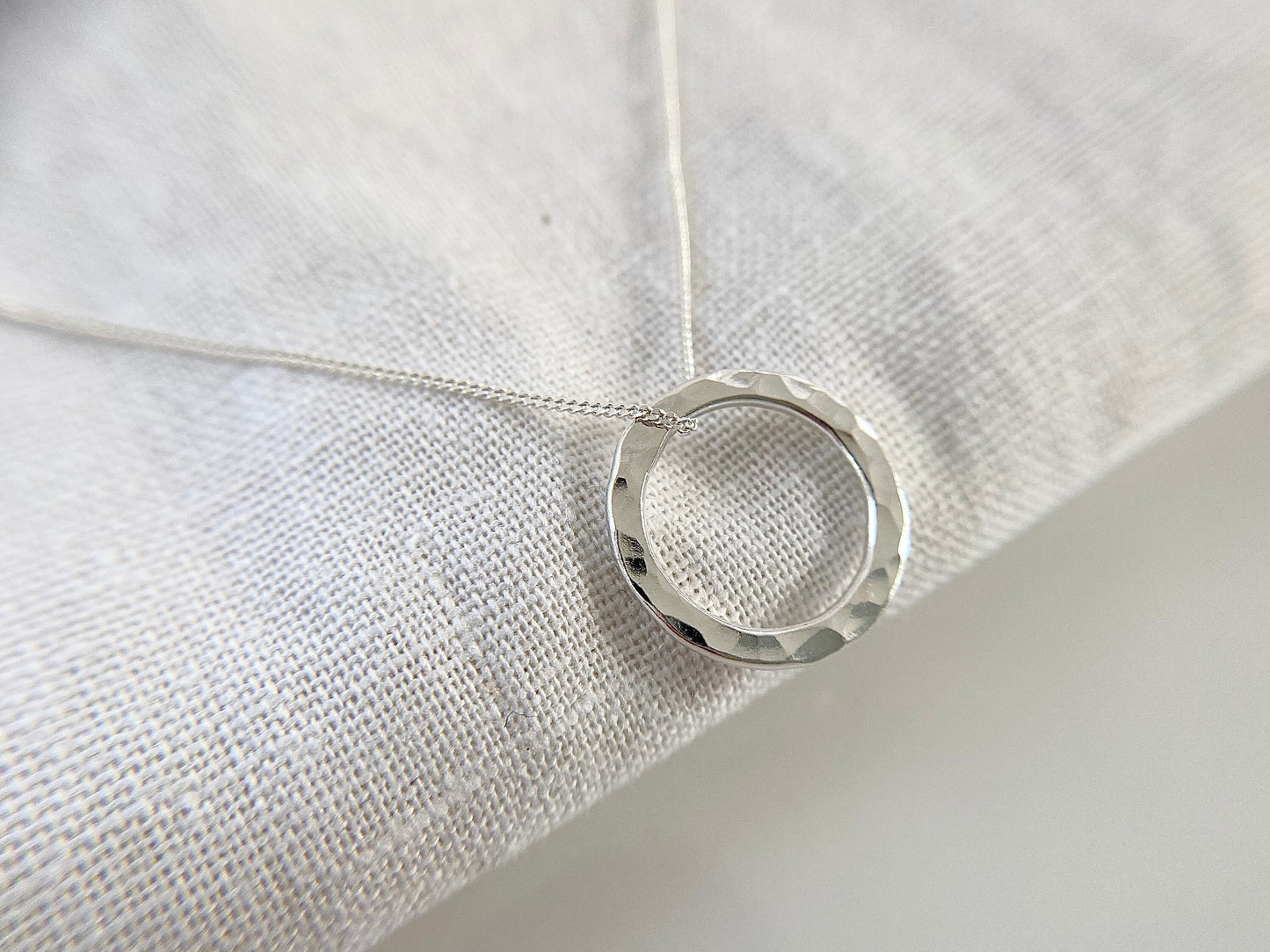 Simple Silver Circle Layering Necklace (S)